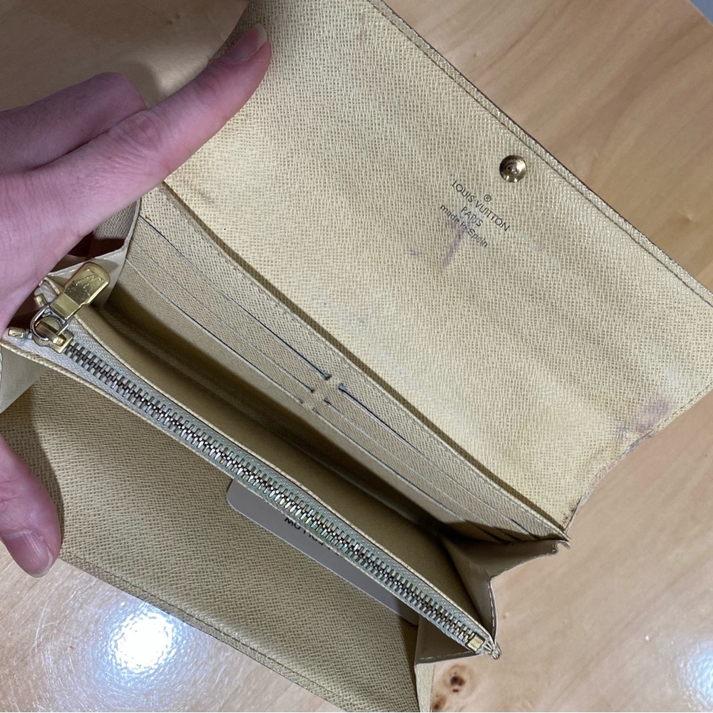 ✨ Authentic Louis Vuitton Damier Azur Long Wallet ✨ - Picture 5 of 8